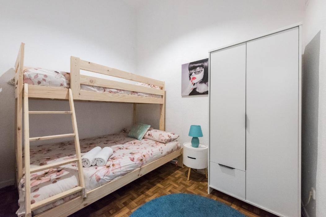 M&F Apartaments Chueca Мадрид Экстерьер фото