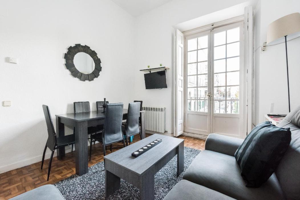 M&F Apartaments Chueca Мадрид Экстерьер фото