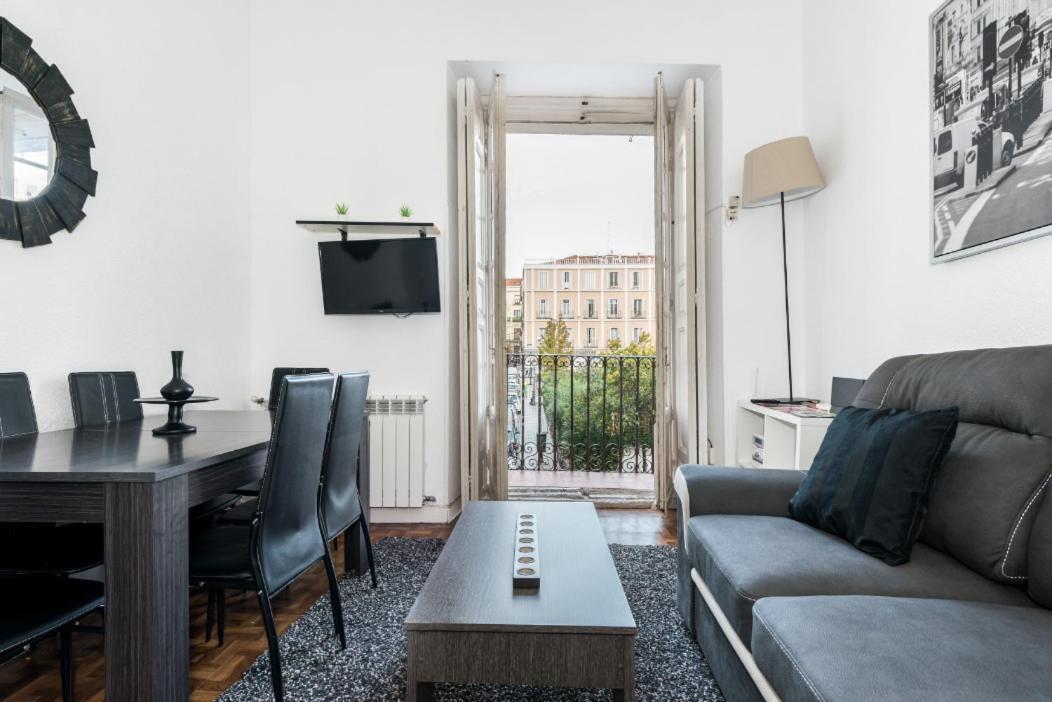 M&F Apartaments Chueca Мадрид Экстерьер фото