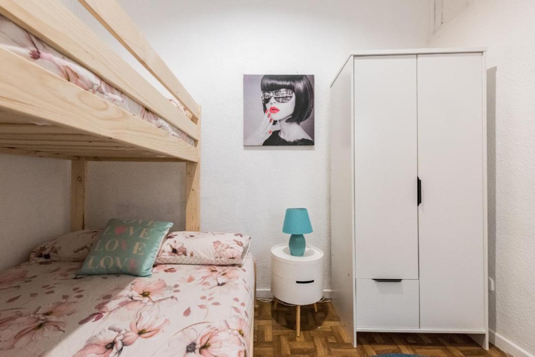 M&F Apartaments Chueca Мадрид Экстерьер фото